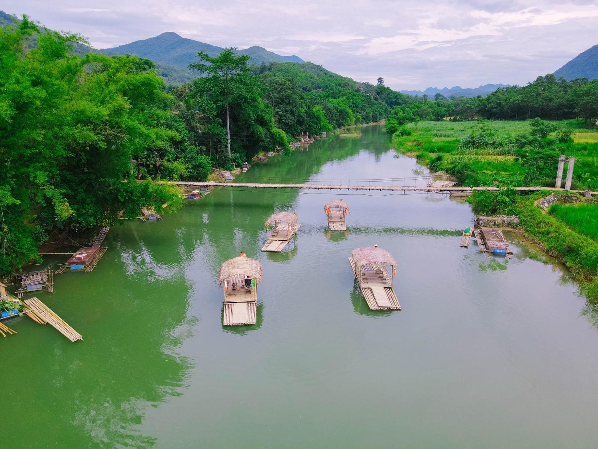 Thai House Pu Luong - Century Old Stilt House With Terrace Views Huong Ba Thuoc Exterior foto